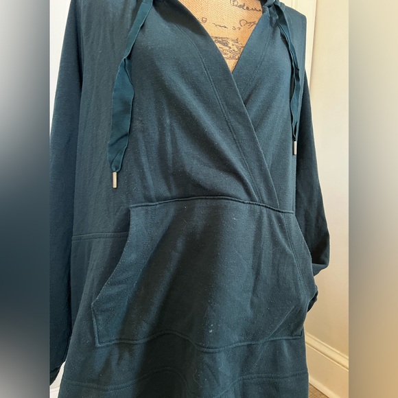 Old Navy Loose Cross-Front French-Terry Hoodie - Size 2X - Picture 6 of 10